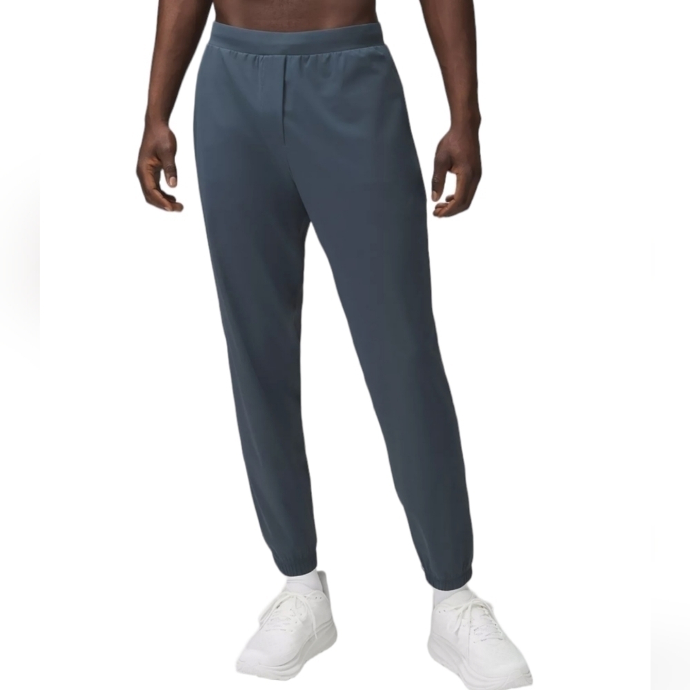 Lululemon surge joggers in Iron Blue